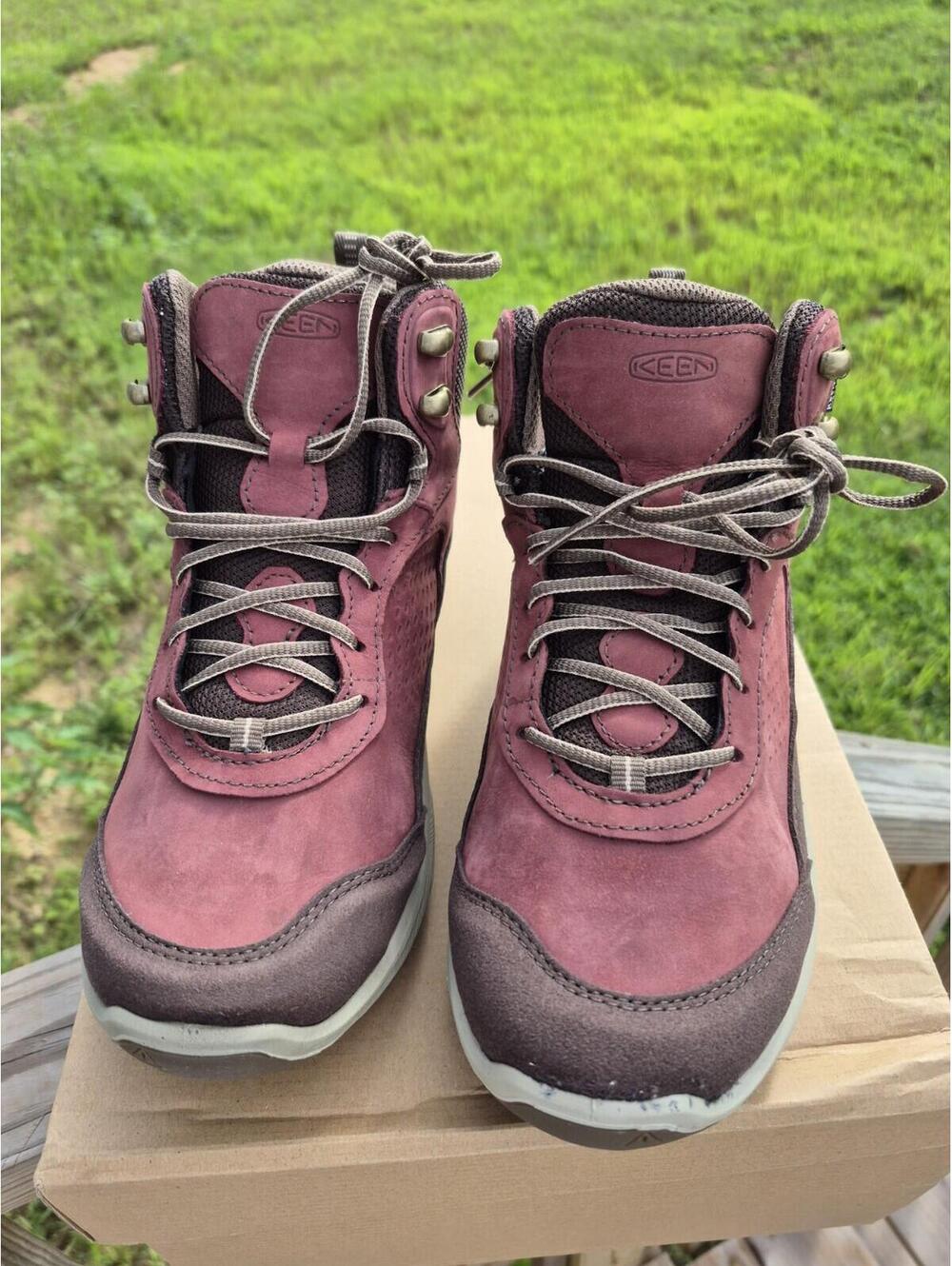 Keen Women's Terradora Explorer Mid Waterproof Sz 8.5 - $190 MSRP - Open Box "B" - Picture 3 of 8